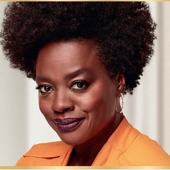 2 PACK L'Oreal Paris Age PerfectโCreamy Powder Foundation Compact Classic Tan - Picture 2 of 9